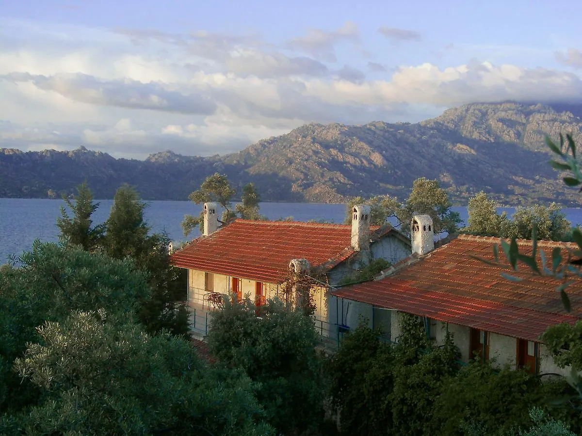 Hotel Silva Oliva Lake Bafa